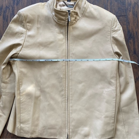 Tanners Avenue Women Leather Jacket - Picture 15 of 16